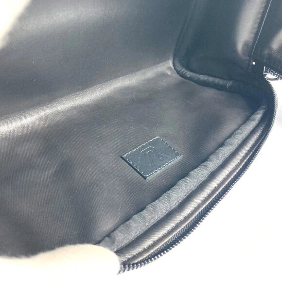 LOUIS VUITTON M21435 LV Snow Collection dopp kit Pouch Clutch bag Black/White - Picture 9 of 13